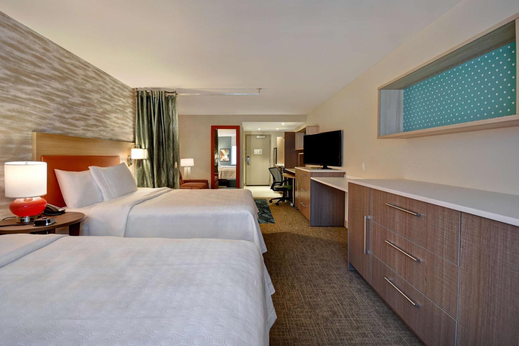 Home2 Suites By Hilton Boston South Bay Экстерьер фото