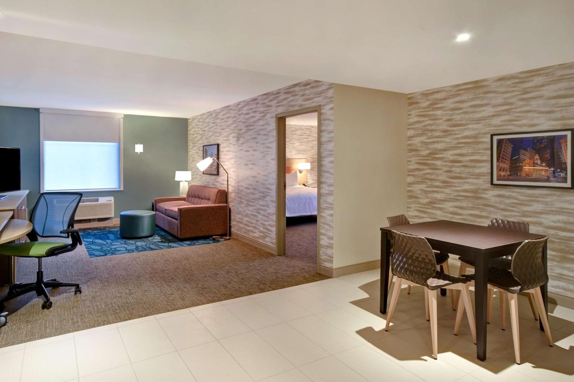 Home2 Suites By Hilton Boston South Bay Экстерьер фото