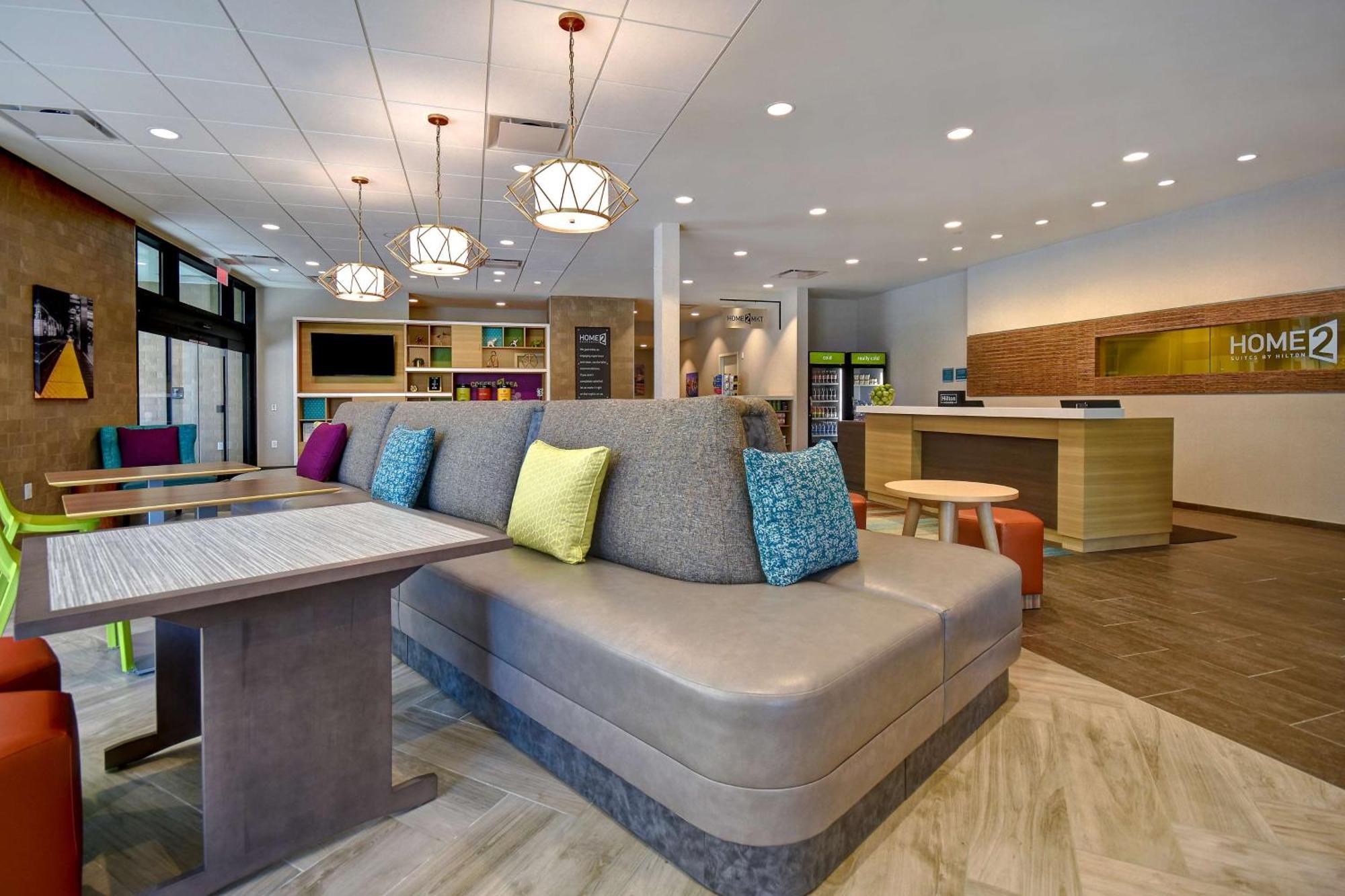 Home2 Suites By Hilton Boston South Bay Экстерьер фото