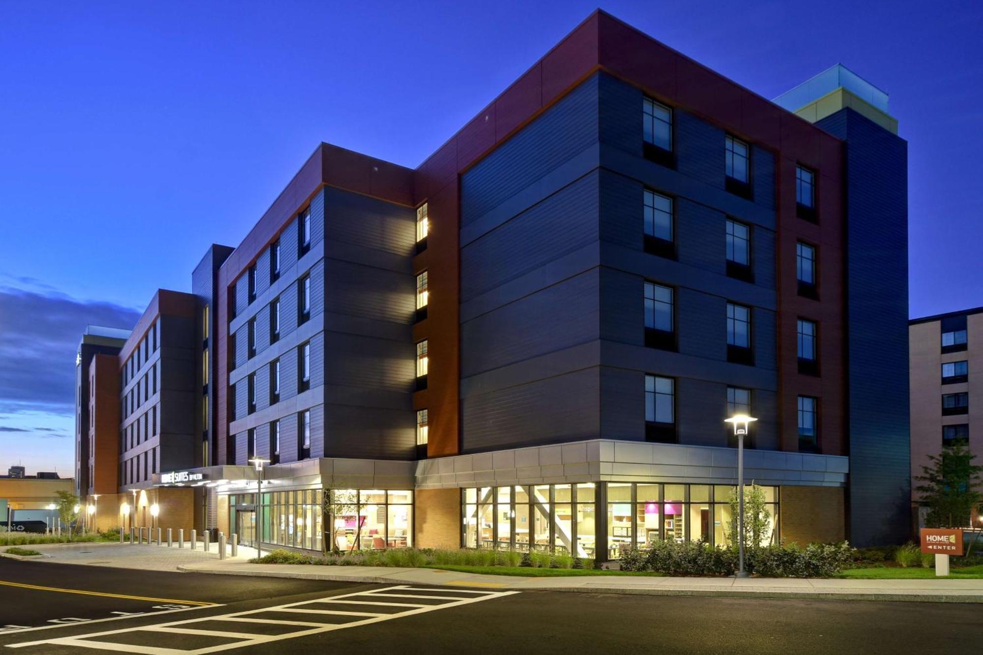 Home2 Suites By Hilton Boston South Bay Экстерьер фото
